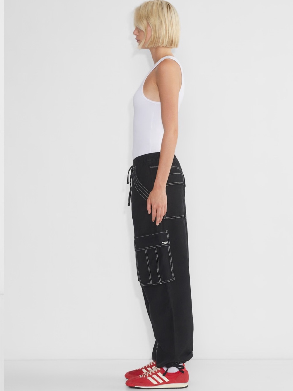 BNWT Aritzia TNA Roscoe Cargo Pant - Picture 2 of 11